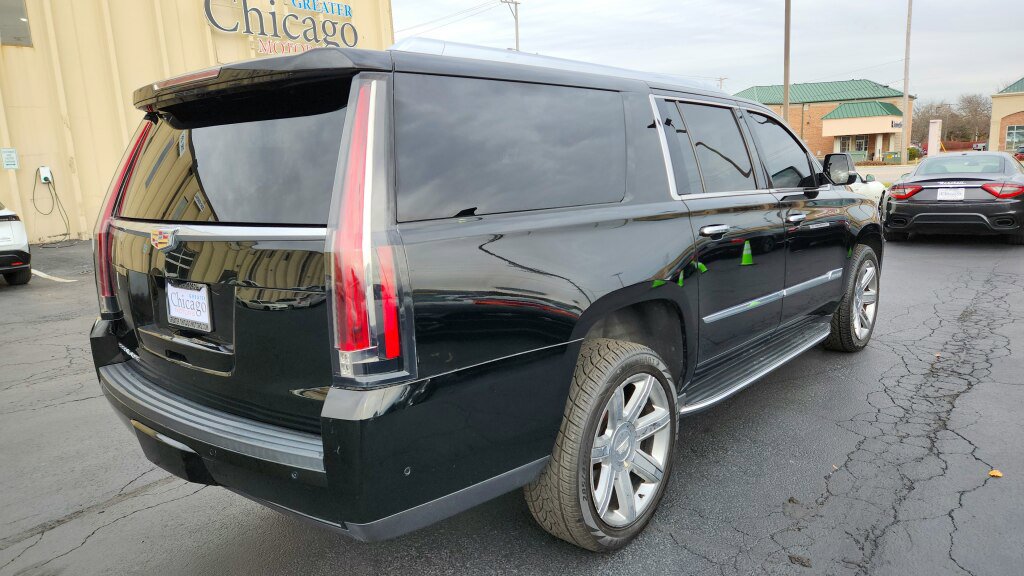 Used 2018 Cadillac Escalade ESV Luxury AWD/4WD image 9