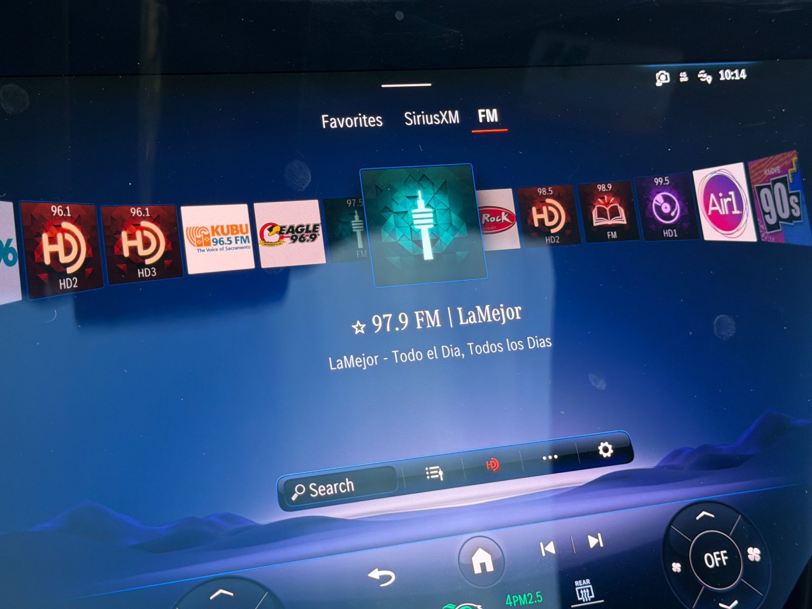 Used 2023 Mercedes-Benz EQS 580 4MATIC SUV image 17