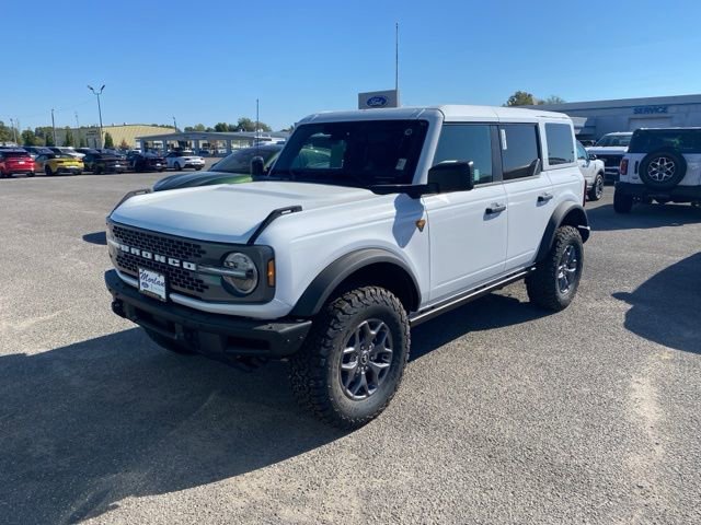 New 2025 Ford Bronco Badlands image 2