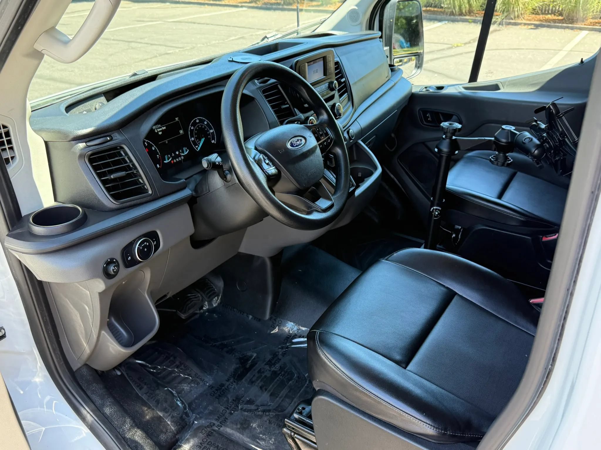 Used 2020 Ford Transit 150 Medium Roof RWD image 12