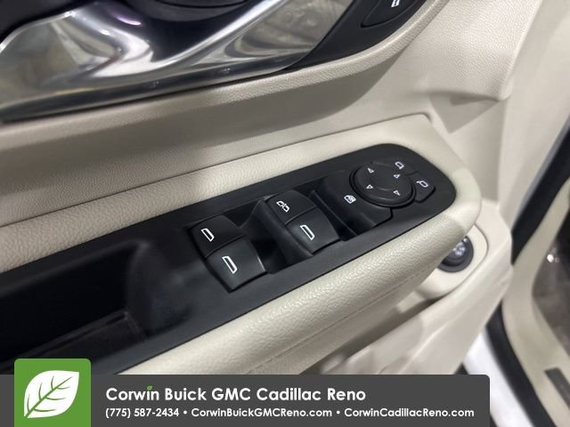 Used 2019 GMC Terrain Denali w/ Advanced Safety Package image 12