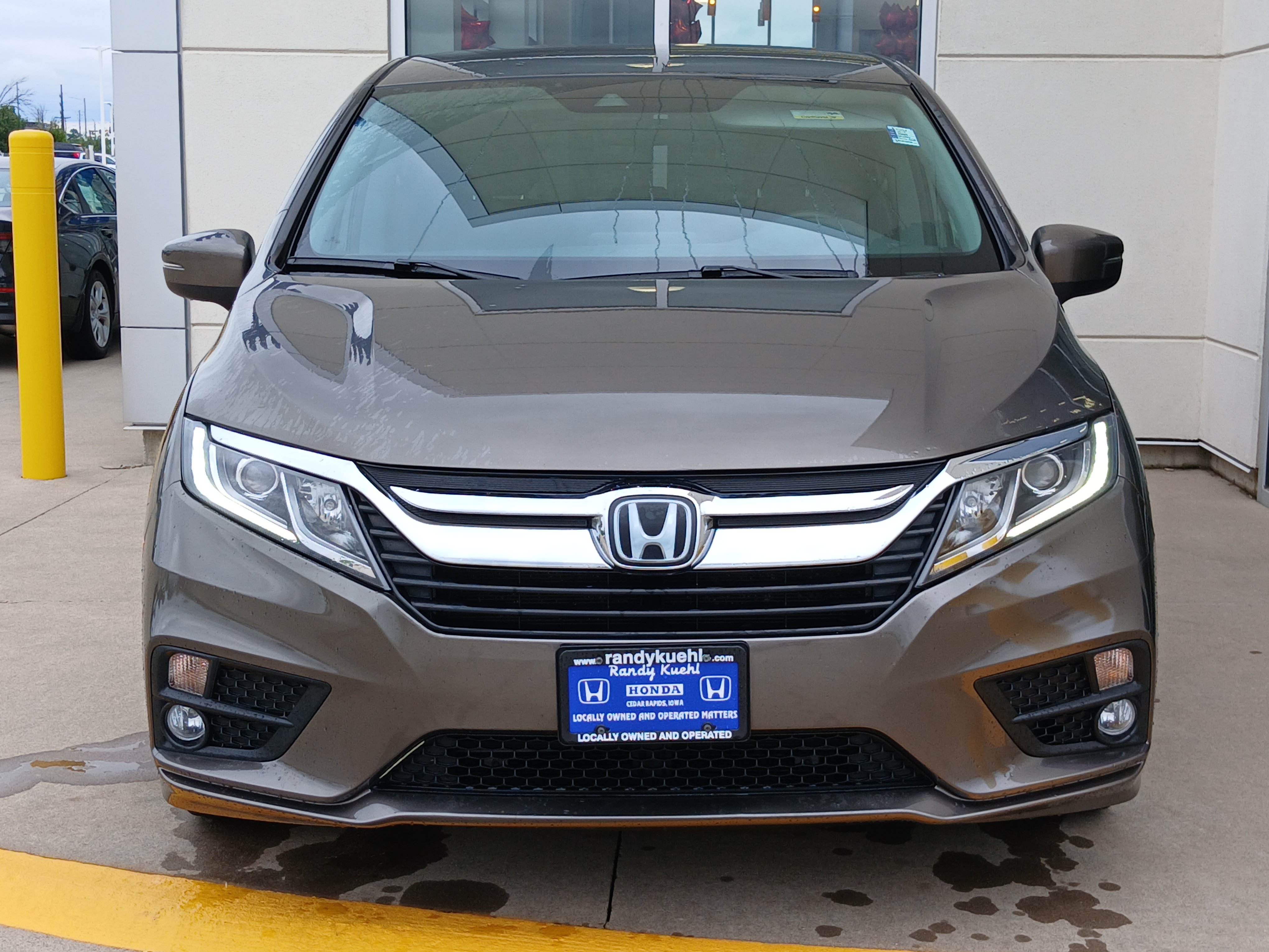 Used 2019 Honda Odyssey EX image 3