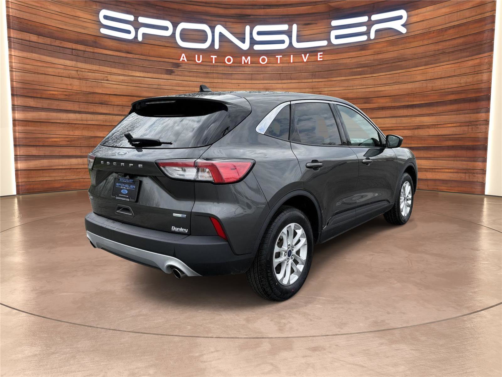 Used 2020 Ford Escape SE image 7
