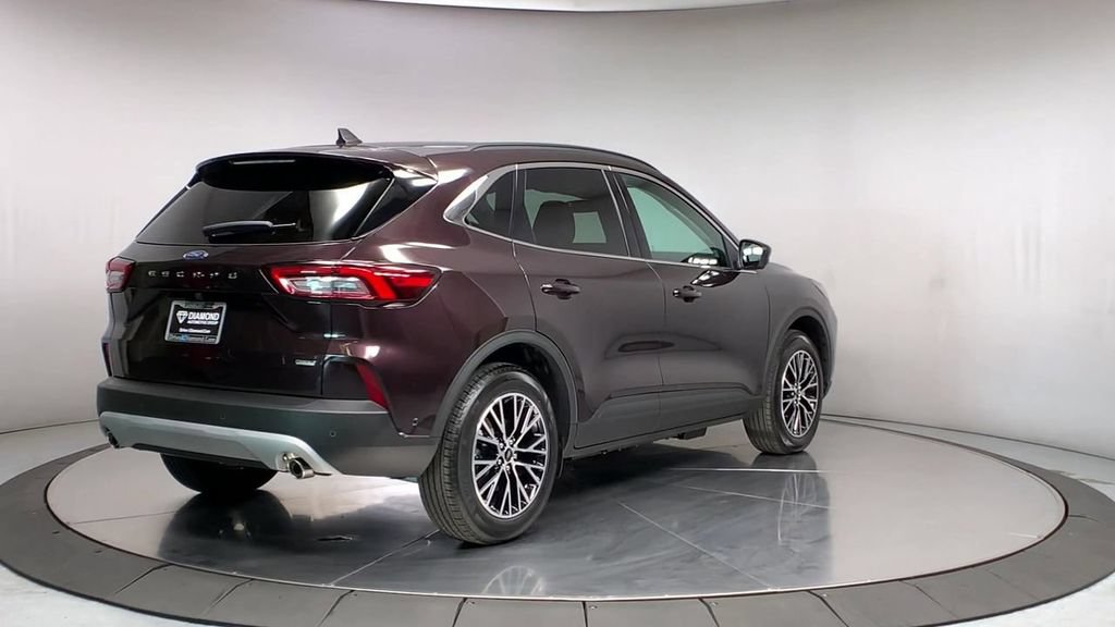 New 2023 Ford Escape SE w/ PHEV Premium Package FWD image 8