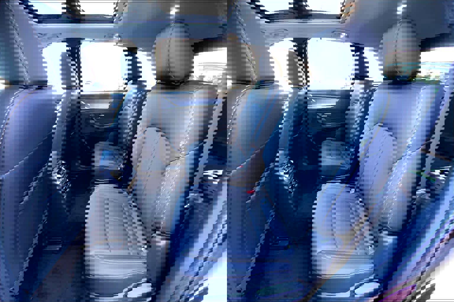 Used 2024 MAZDA CX-90 Plug-In Hybrid w/ Premium Pkg image 21