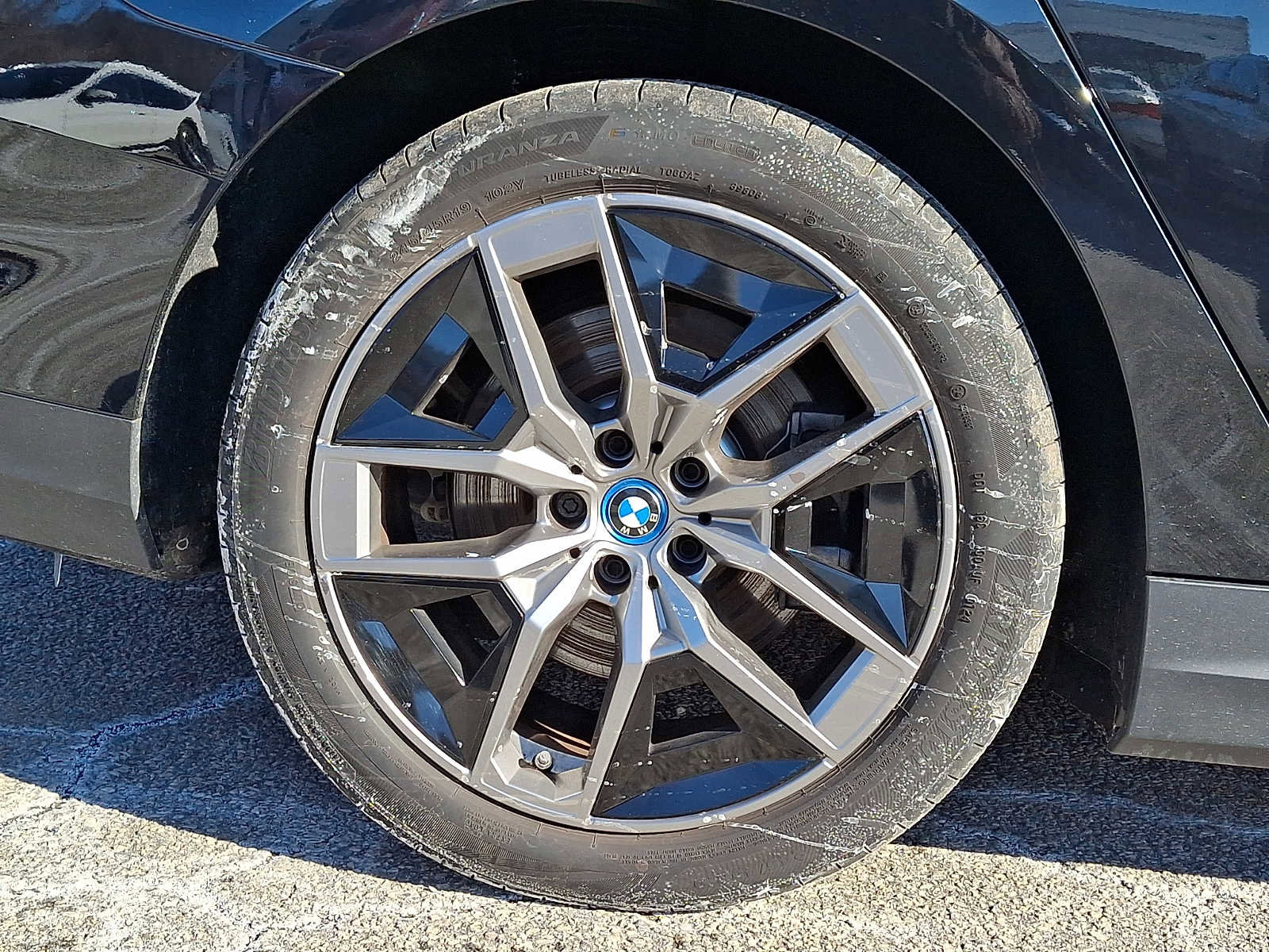 Used 2024 BMW i5 eDrive40i w/ Premium Package image 8