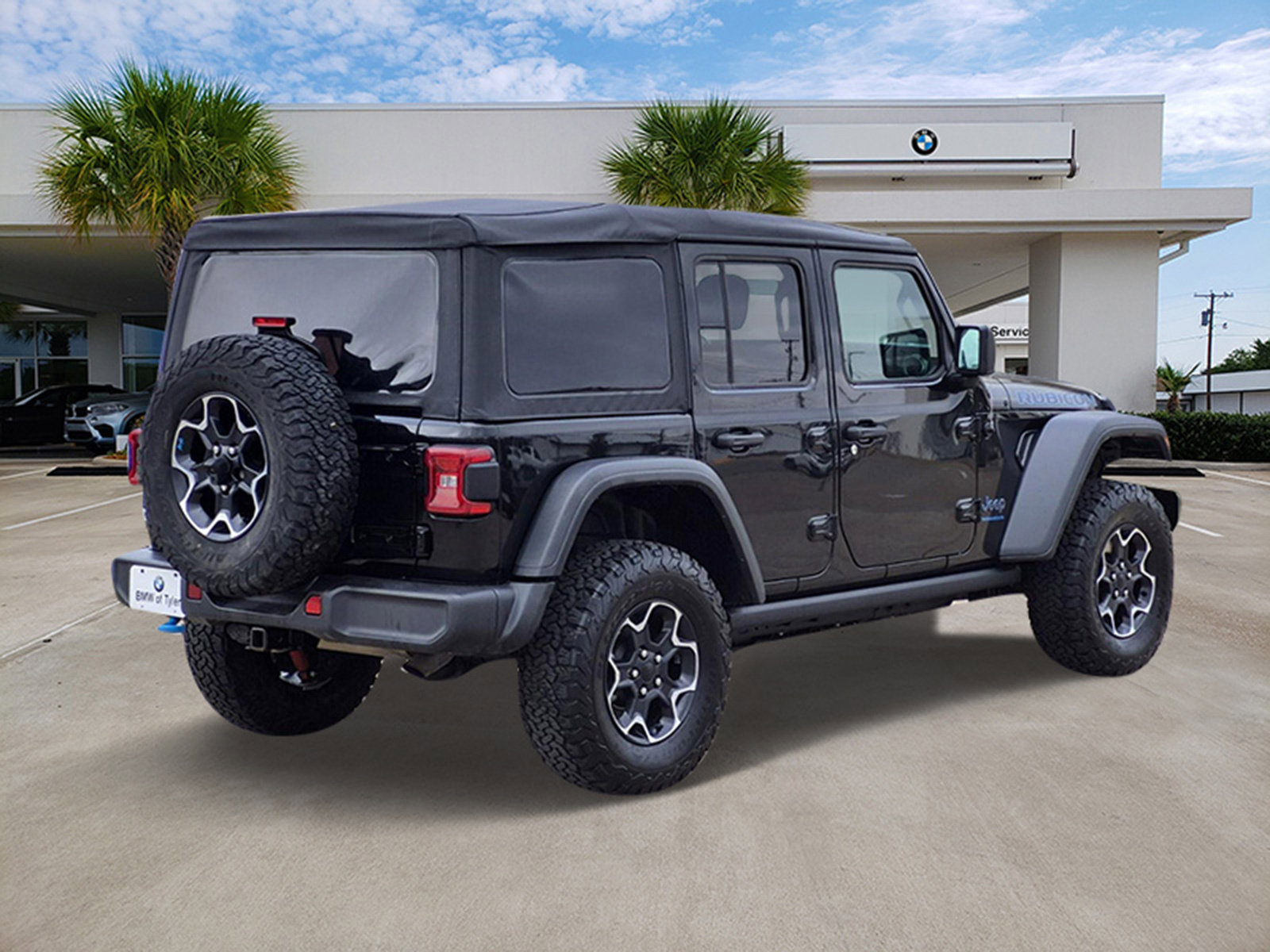 Used 2023 Jeep Wrangler Unlimited Rubicon 4xe w/ Cold Weather Group image 6