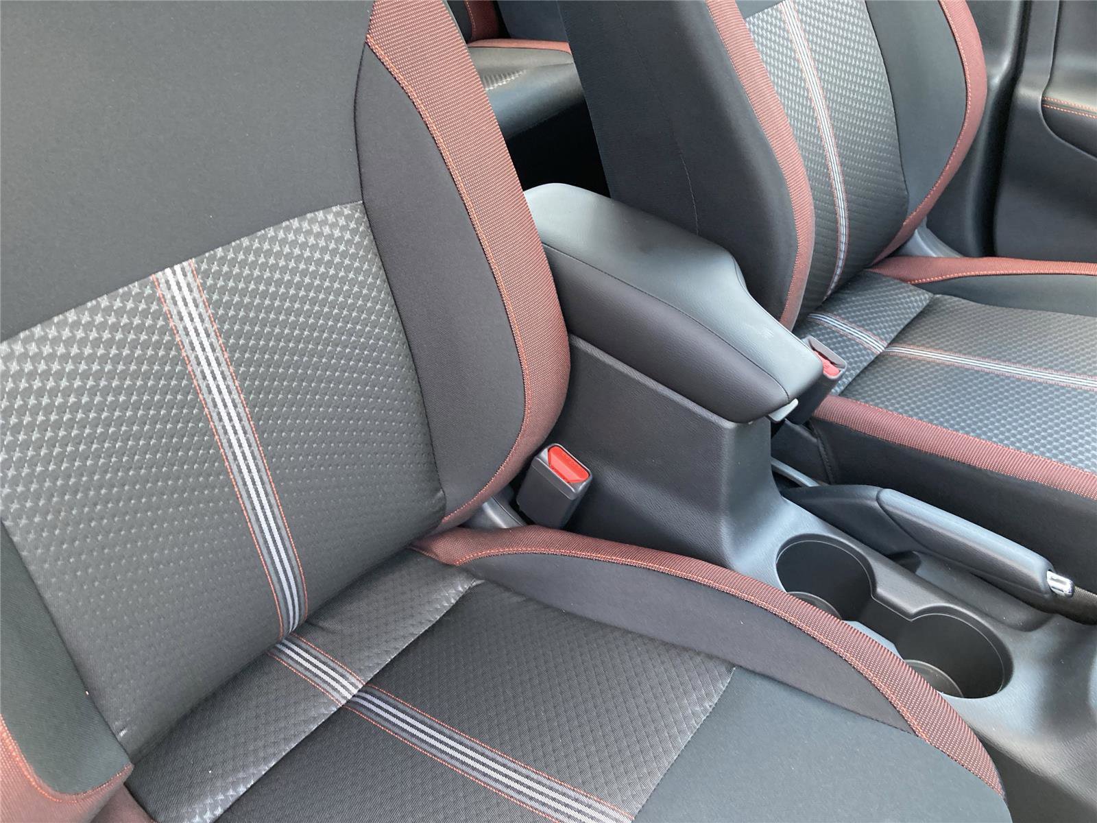 New 2025 Nissan Versa SR w/ Trunk Package image 33