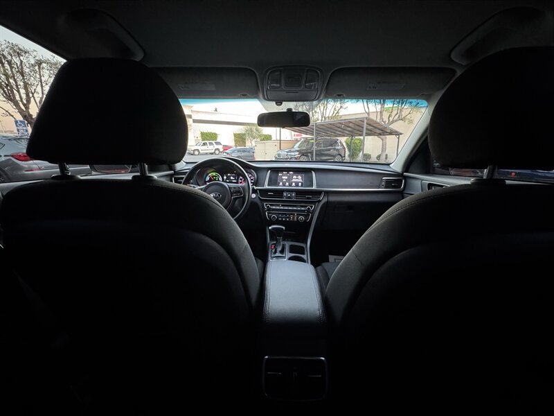 Used 2018 Kia Optima Premium w/ Convenience Package FWD image 34