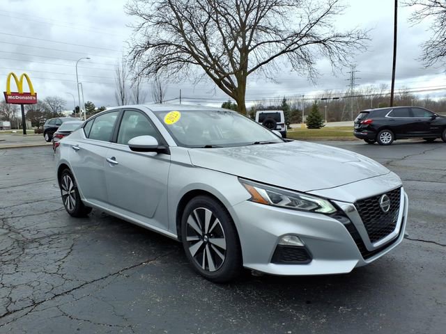 Used 2022 Nissan Altima 2.5 SV image 3