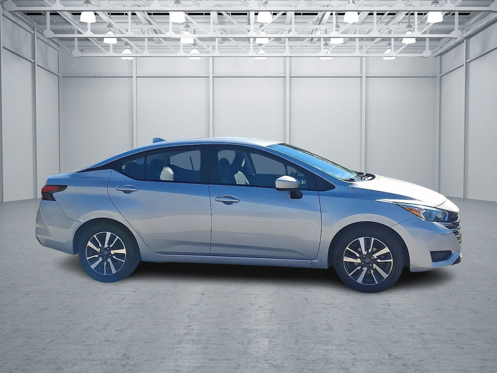 Used 2024 Nissan Versa SV FWD image 6