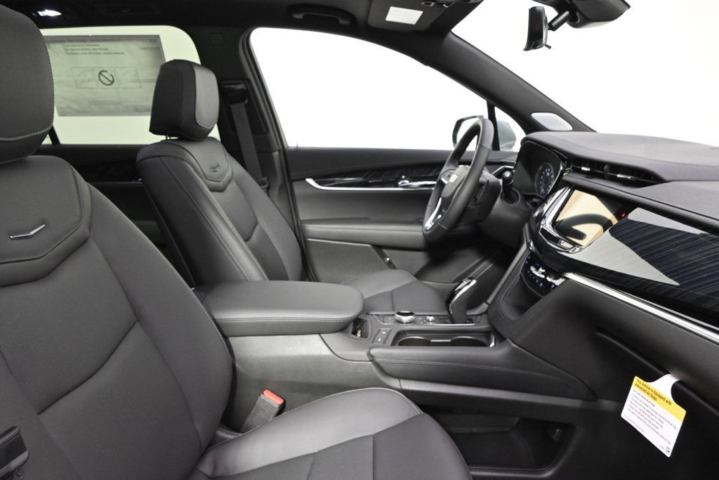 New 2025 Cadillac XT6 Premium Luxury w/ Technology Package image 16