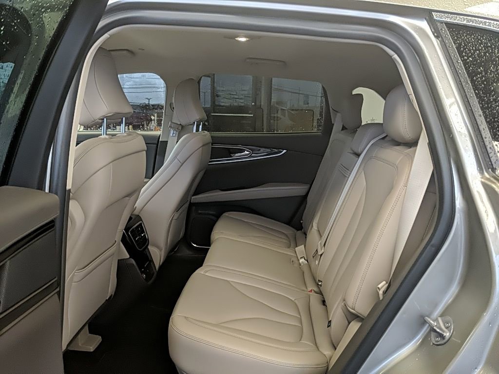 Certified 2023 Lincoln Nautilus FWD image 12