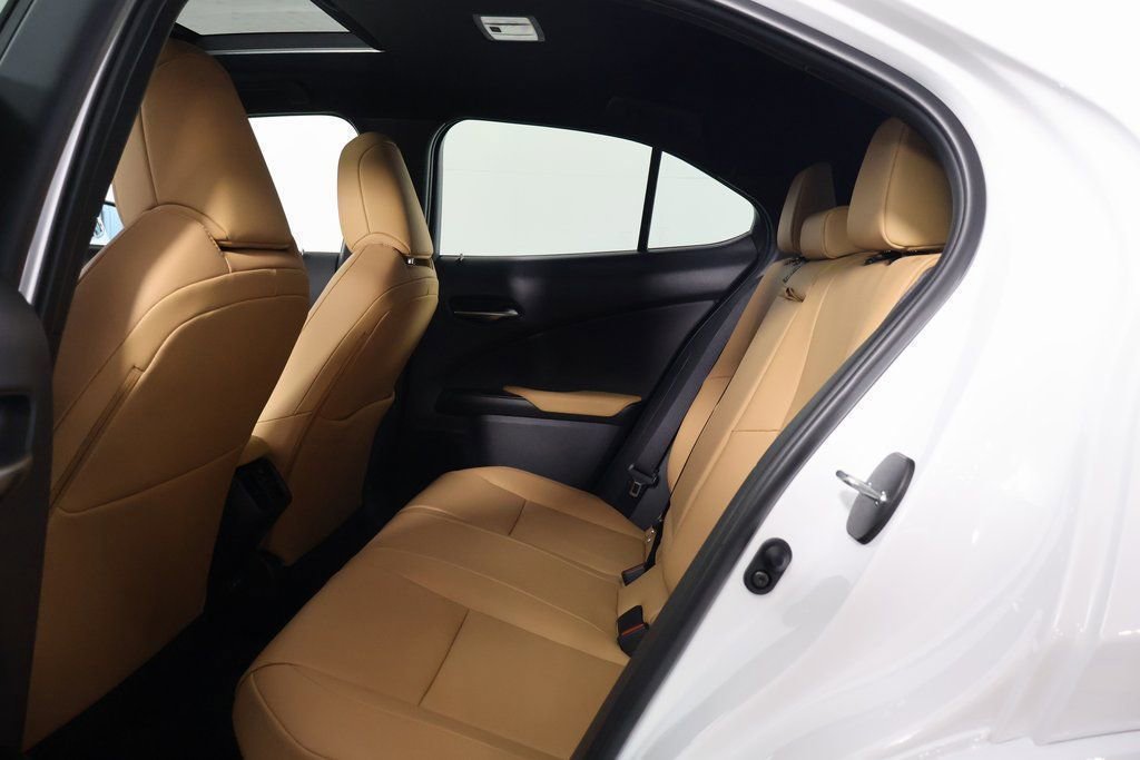 New 2026 Lexus UX 300h AWD image 6
