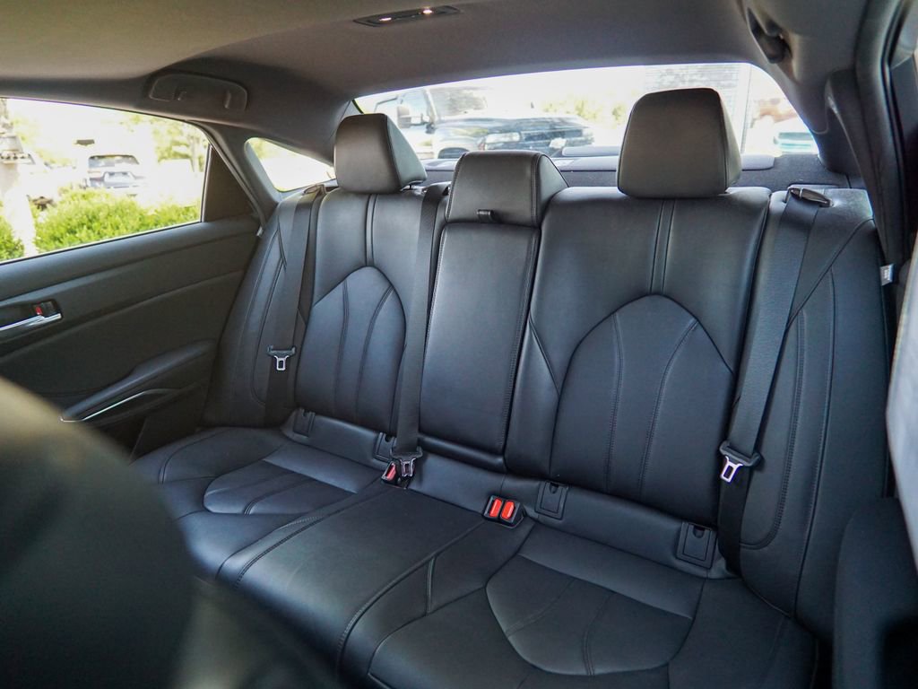 Used 2019 Toyota Avalon XLE FWD image 29