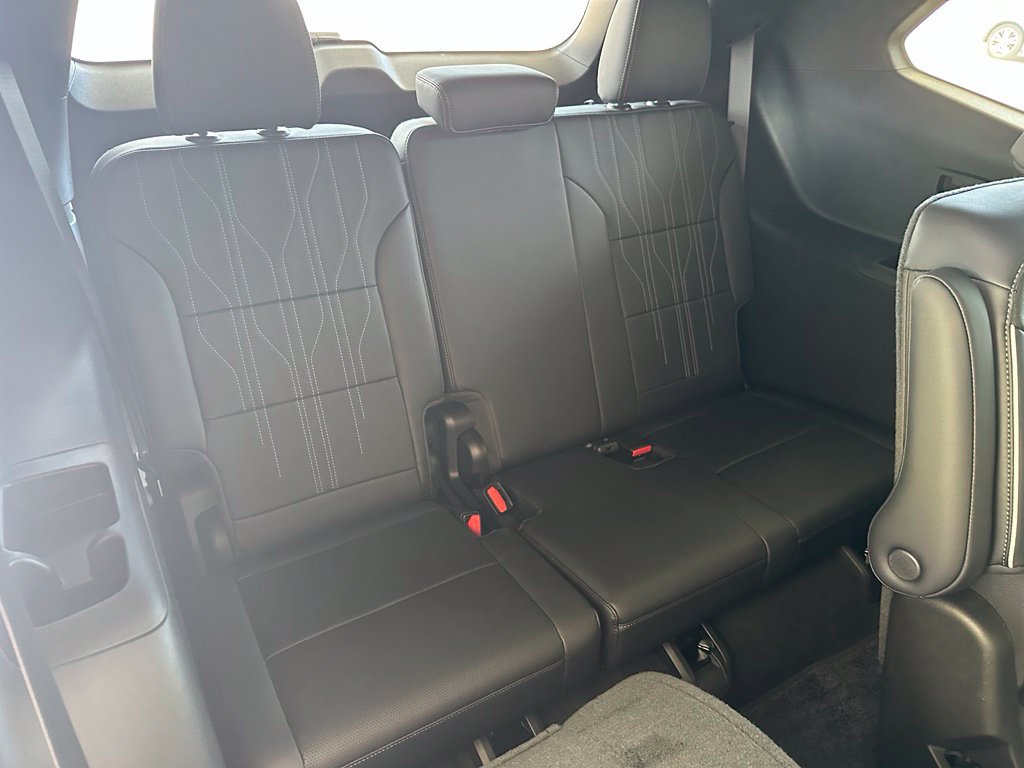 New 2026 Buick Enclave Avenir w/ Super Cruise Package FWD image 39
