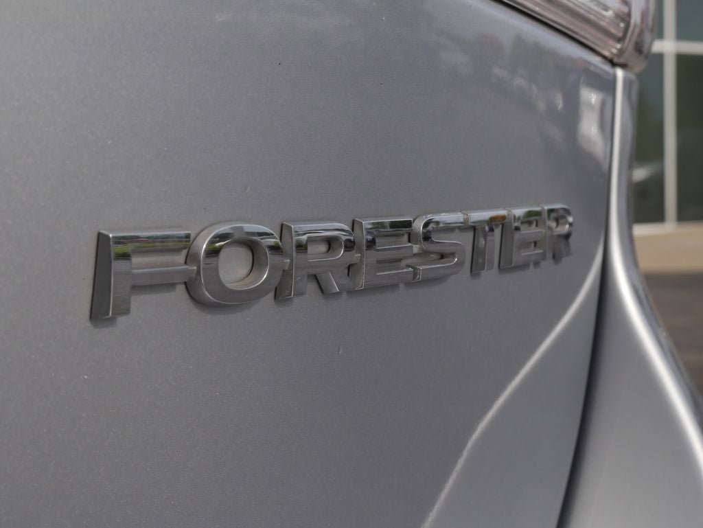 Used 2022 Subaru Forester Premium AWD/4WD image 19
