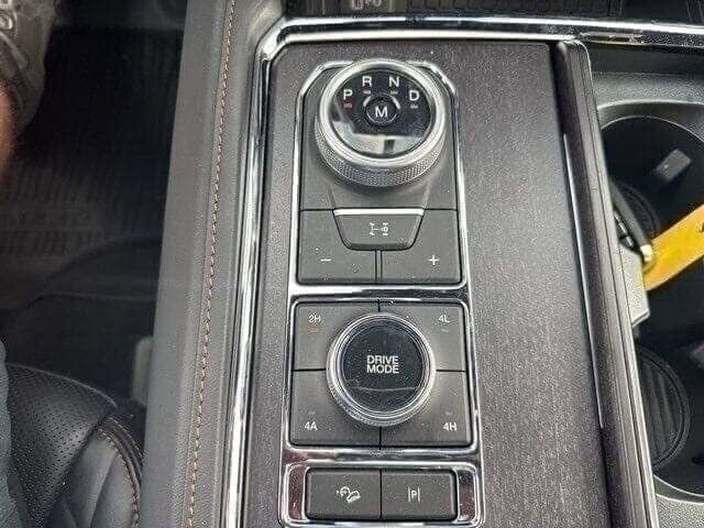 Used 2024 Ford Expedition Max Platinum image 39