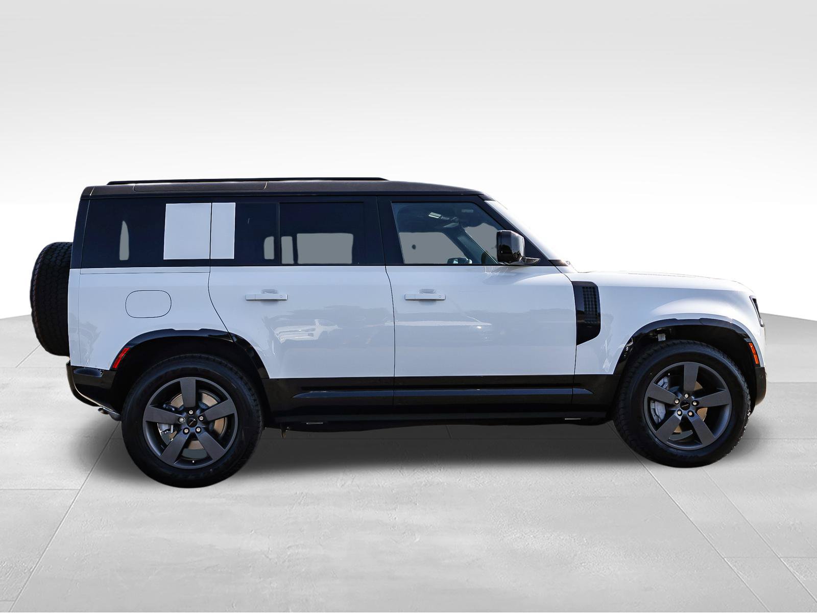 New 2026 Land Rover Defender 110 X-Dynamic SE AWD/4WD image 4