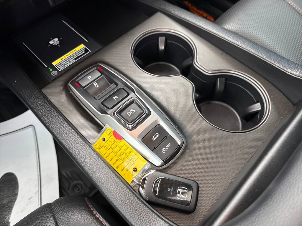 Used 2025 Honda Passport TrailSport image 36