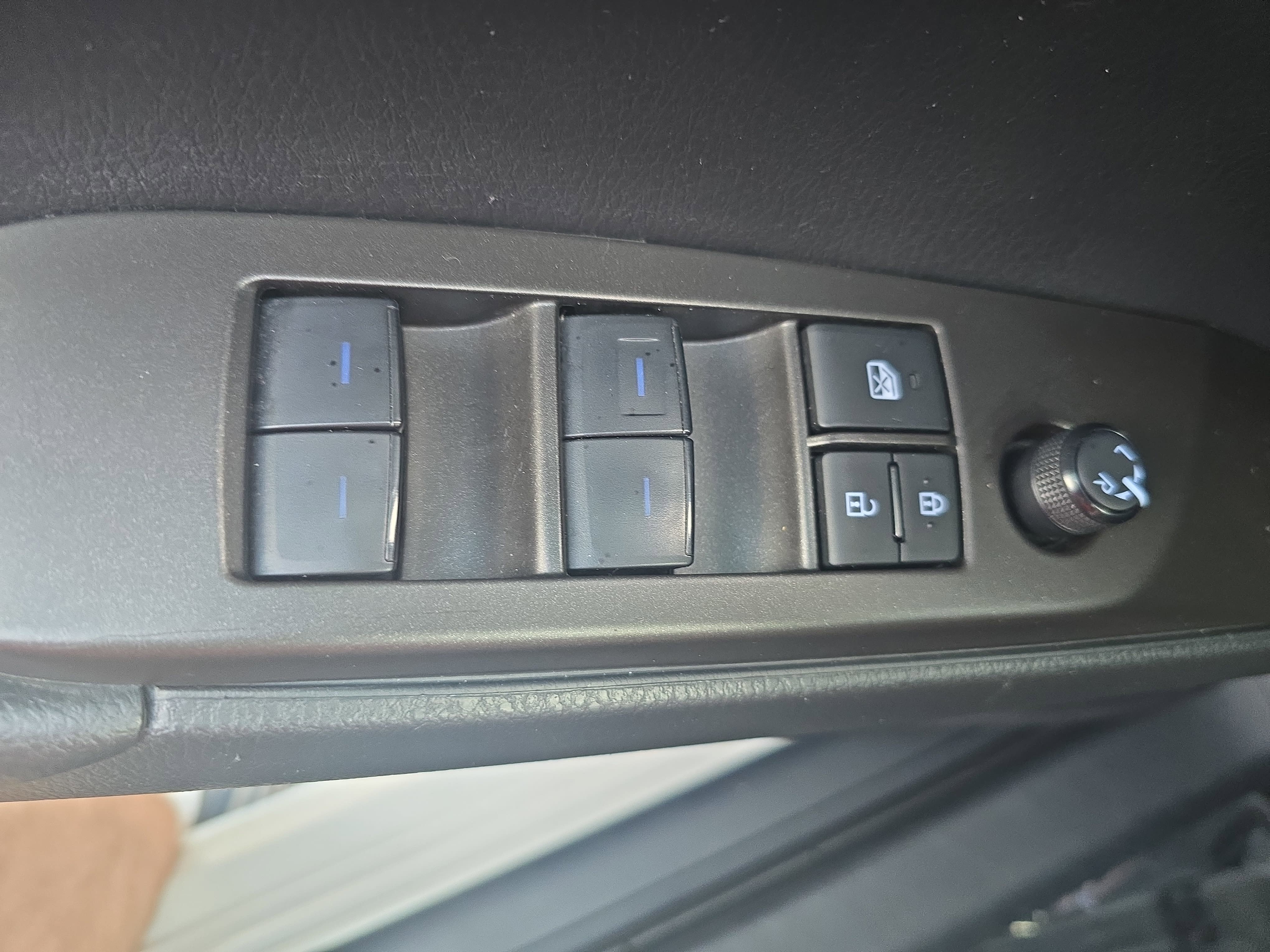 Used 2023 Toyota Camry SE FWD image 26