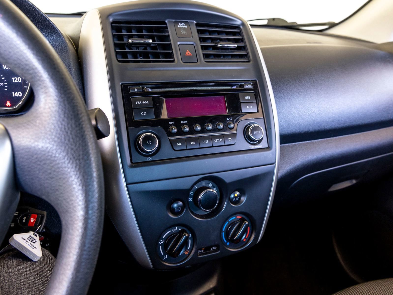 Used 2016 Nissan Versa SV FWD image 13