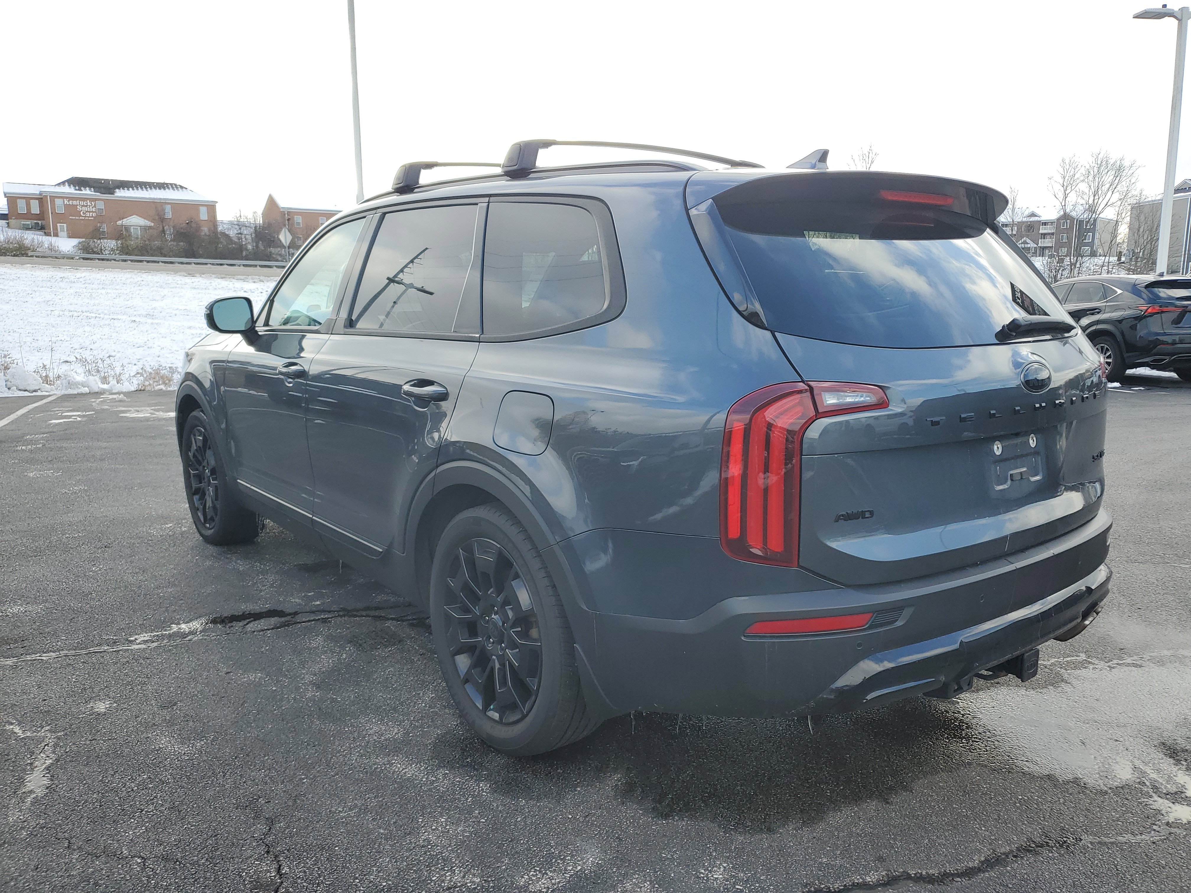 Used 2021 Kia Telluride SX w/ SX Prestige Package image 7