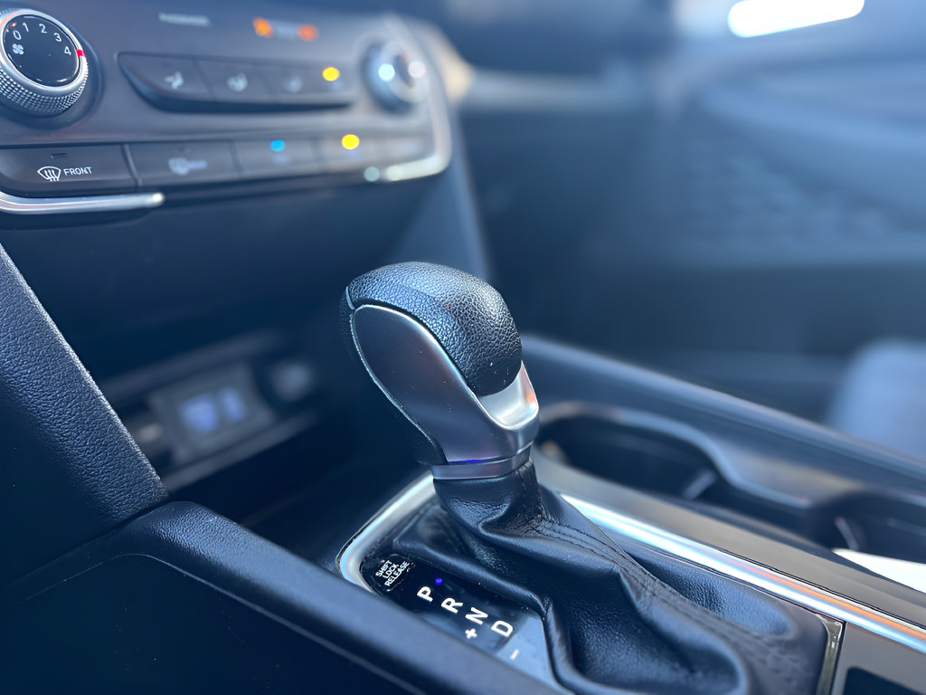 Used 2019 Hyundai Santa Fe SE AWD/4WD image 28