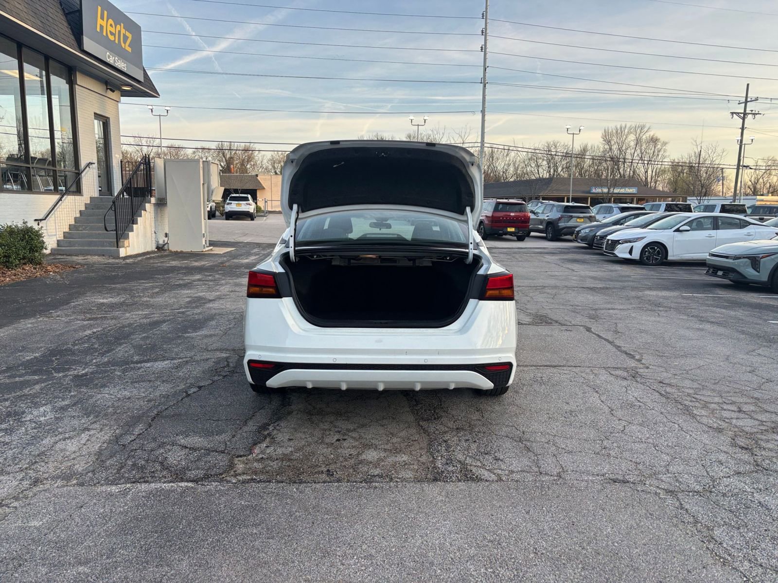 Used 2025 Nissan Altima 2.5 SV image 30