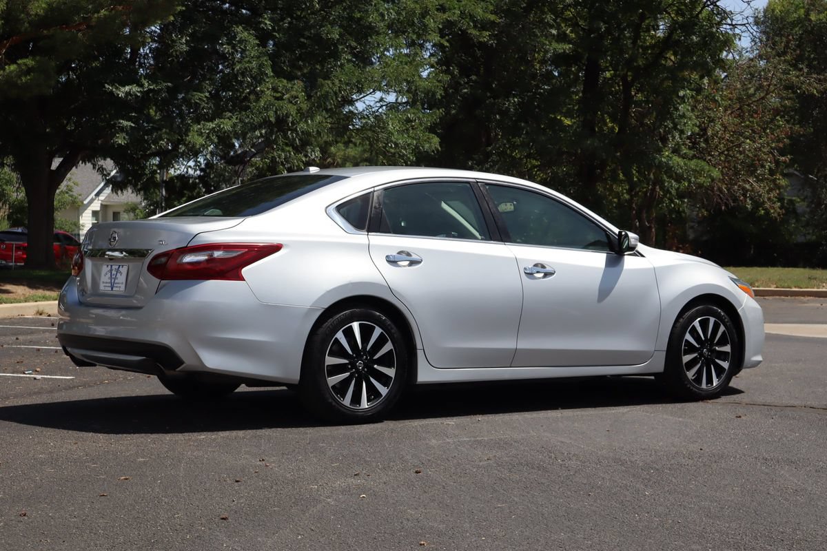Used 2018 Nissan Altima 2.5 SL FWD image 5