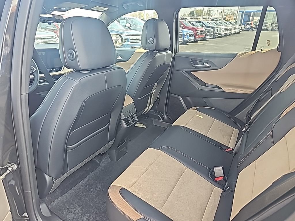 New 2026 Chevrolet Equinox ACTIV image 13
