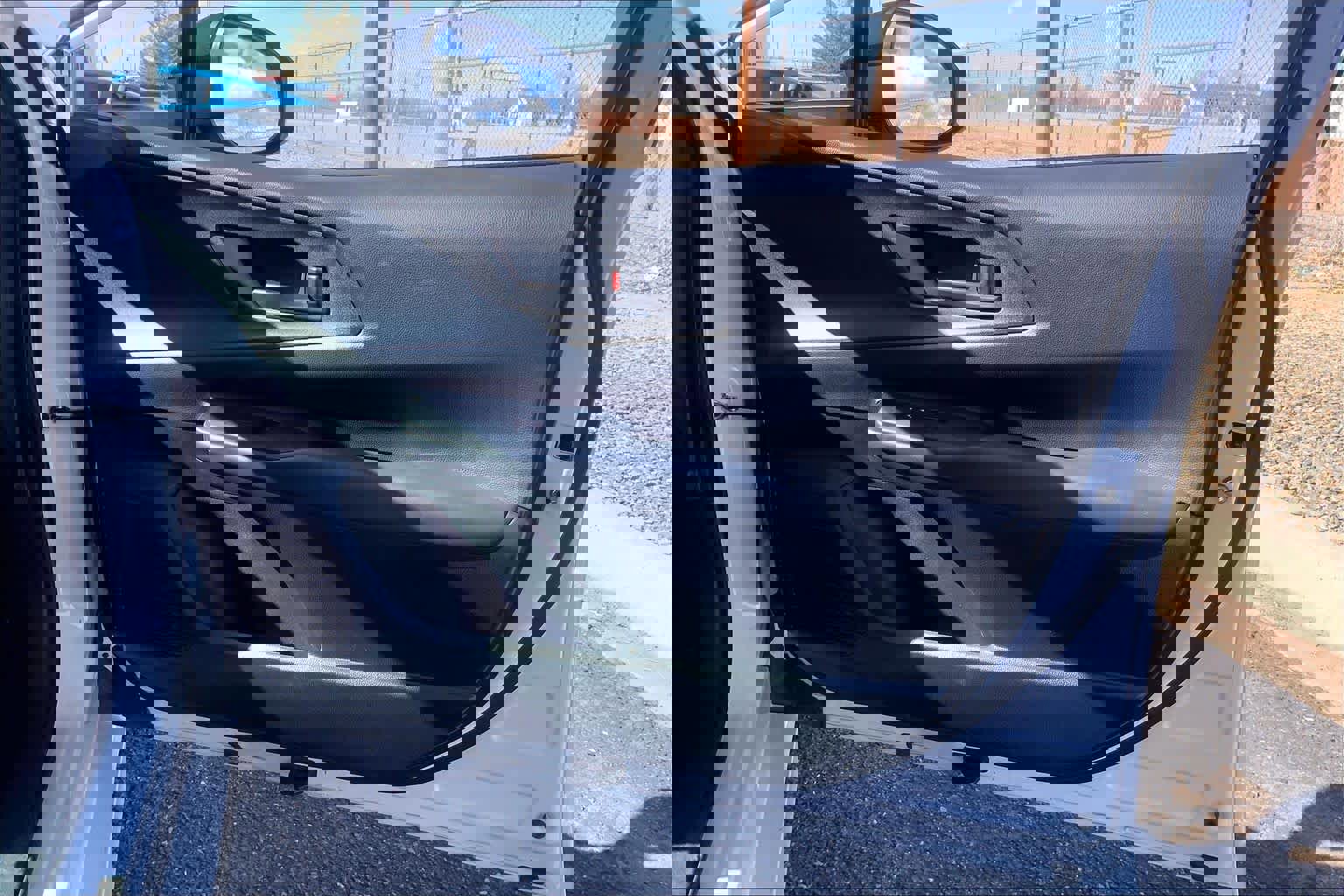 Used 2025 Toyota Prius Plug-In Hybrid image 22