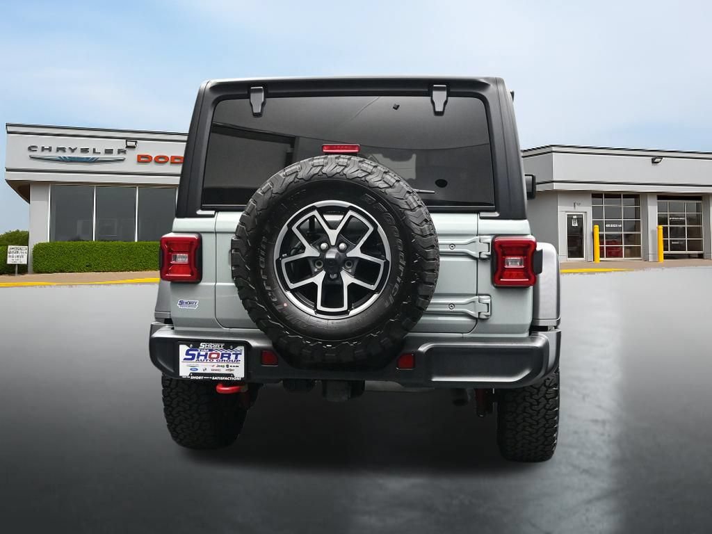 Used 2024 Jeep Wrangler Unlimited Rubicon w/ Convenience Group AWD/4WD image 4