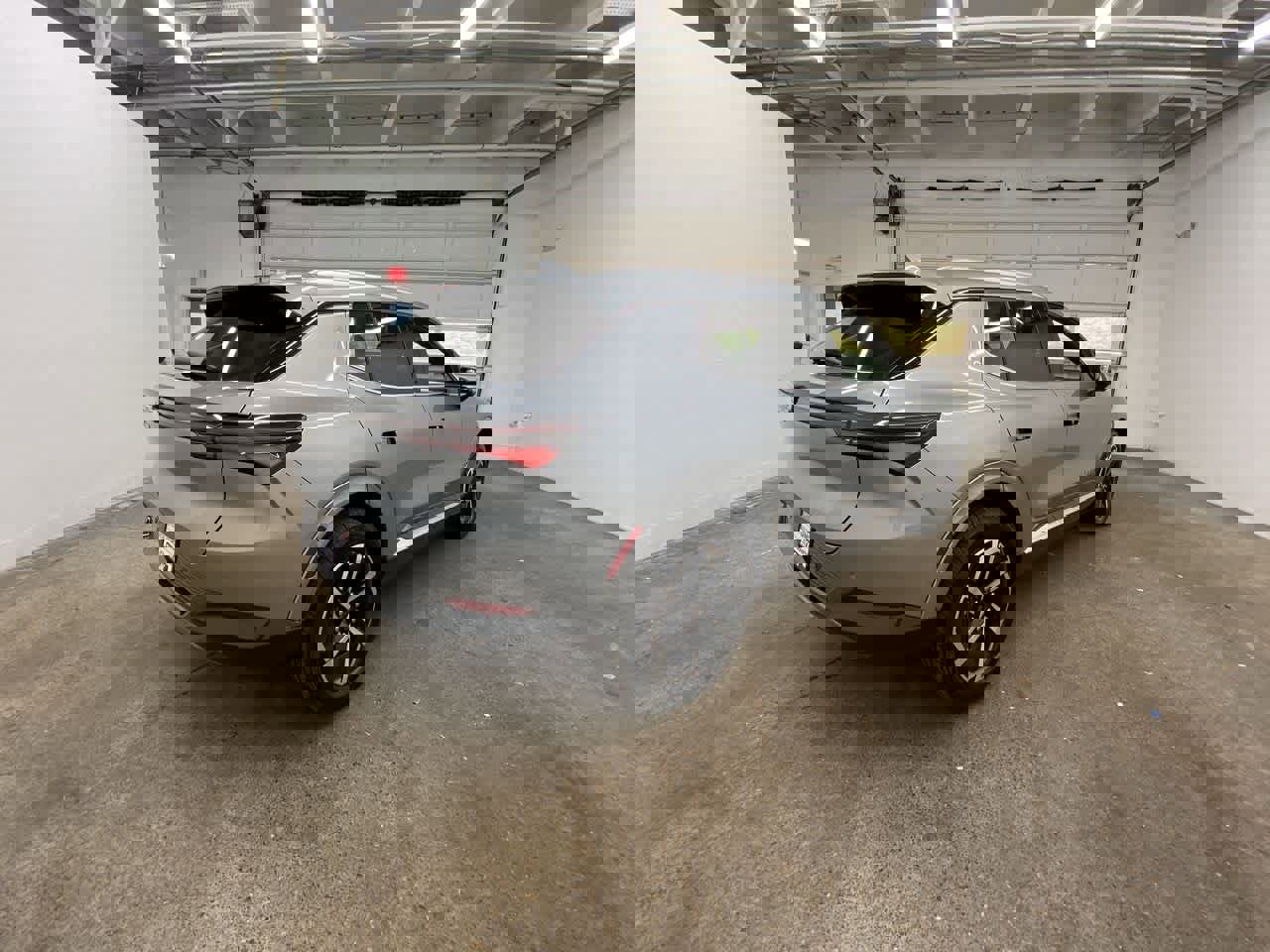 Used 2024 Chevrolet Equinox EV LT image 6