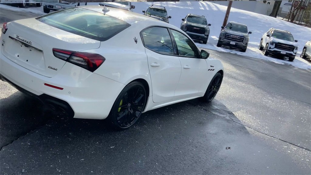 Used 2022 Maserati Ghibli Modena Q4 image 8