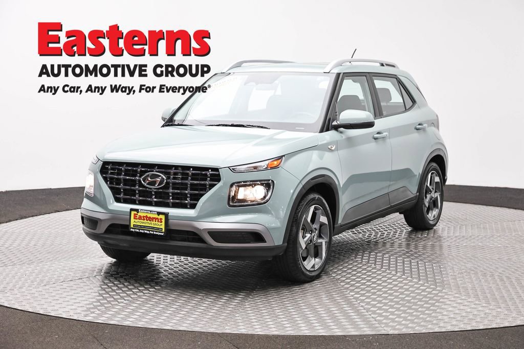 Used 2025 Hyundai Venue SEL