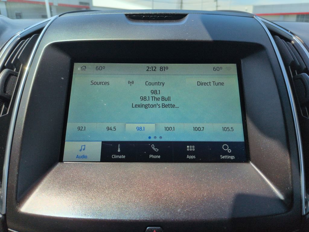 Used 2020 Ford Edge Titanium AWD/4WD image 19