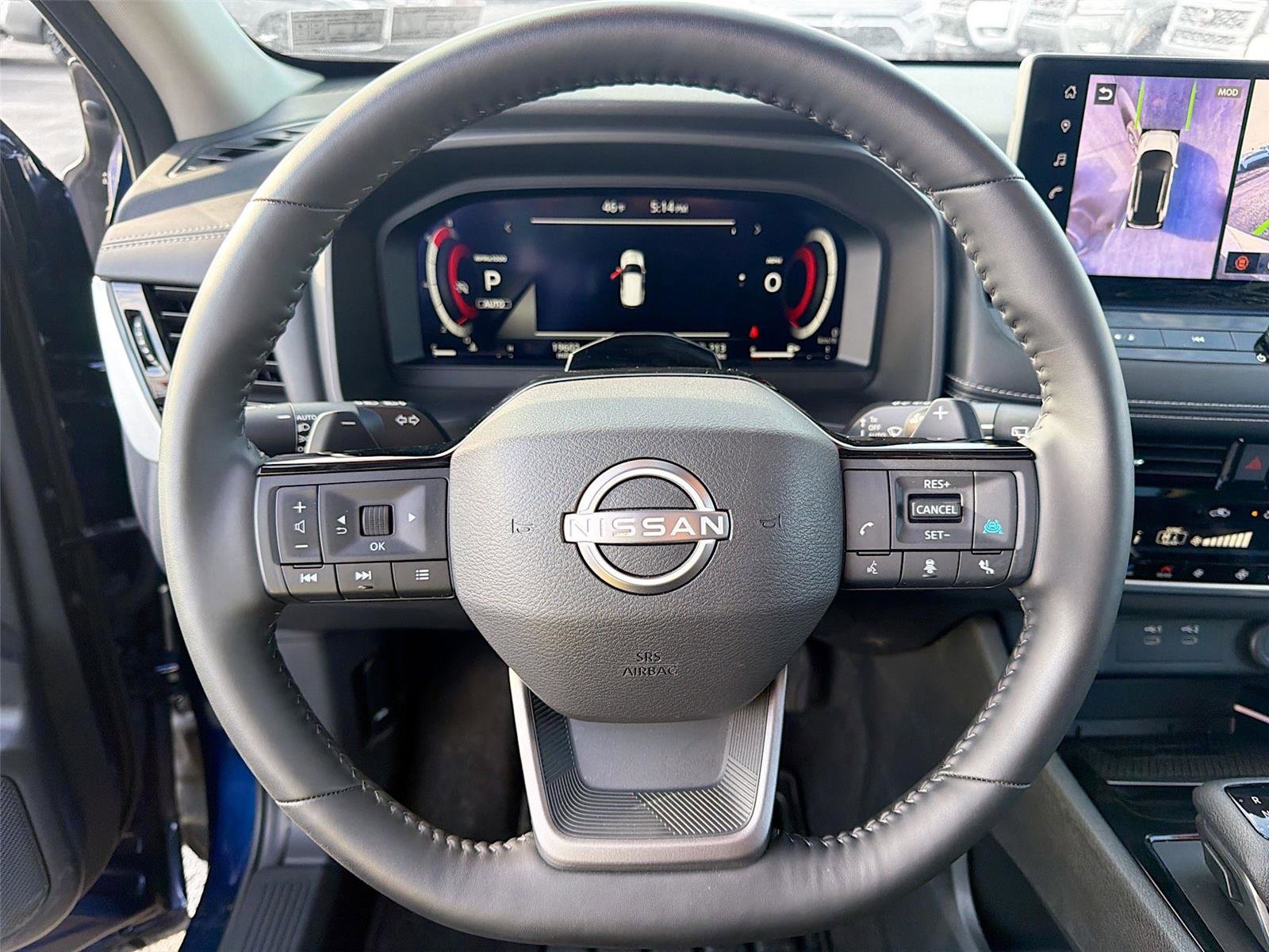 Used 2025 Nissan Rogue SL w/ Tech Package image 12