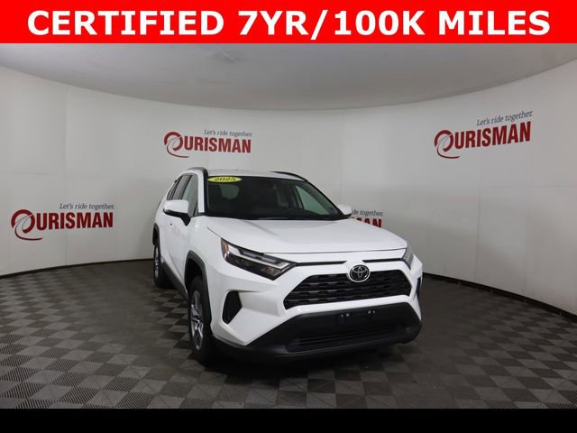 Used 2025 Toyota RAV4 XLE image 13