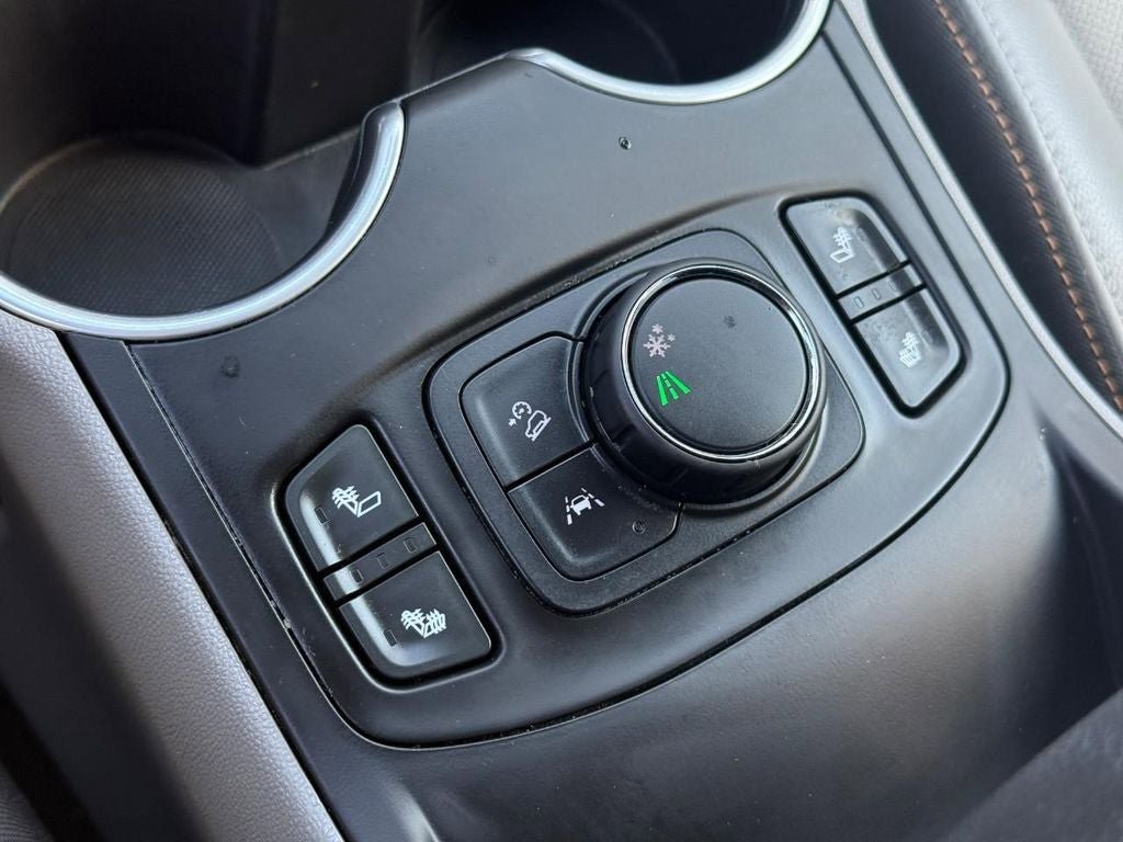 Used 2020 GMC Terrain SLT FWD image 22