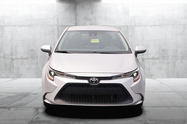 Certified 2022 Toyota Corolla LE image 4