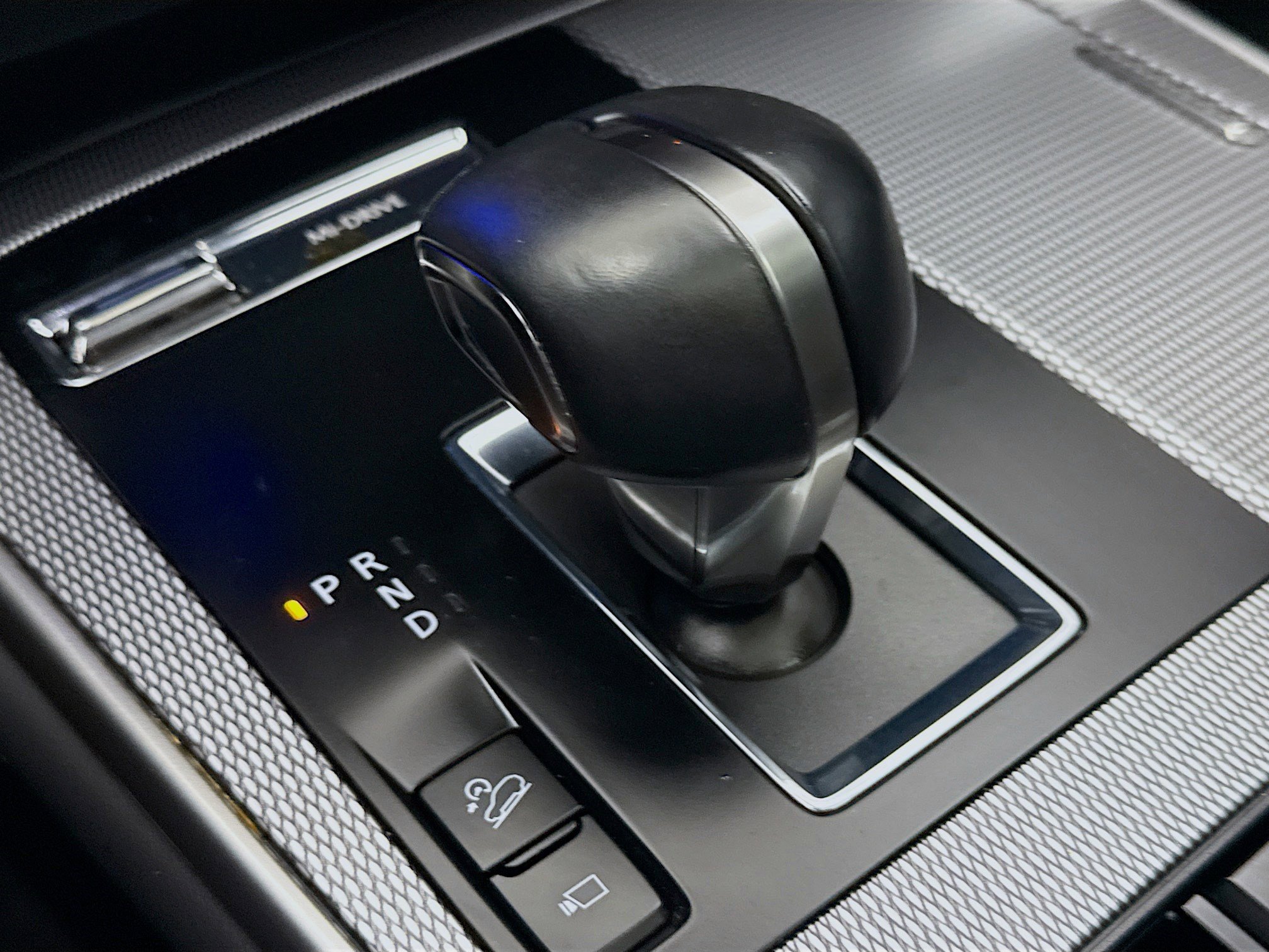 Used 2025 MAZDA CX-70 3.3 Turbo S w/ Premium Package image 13