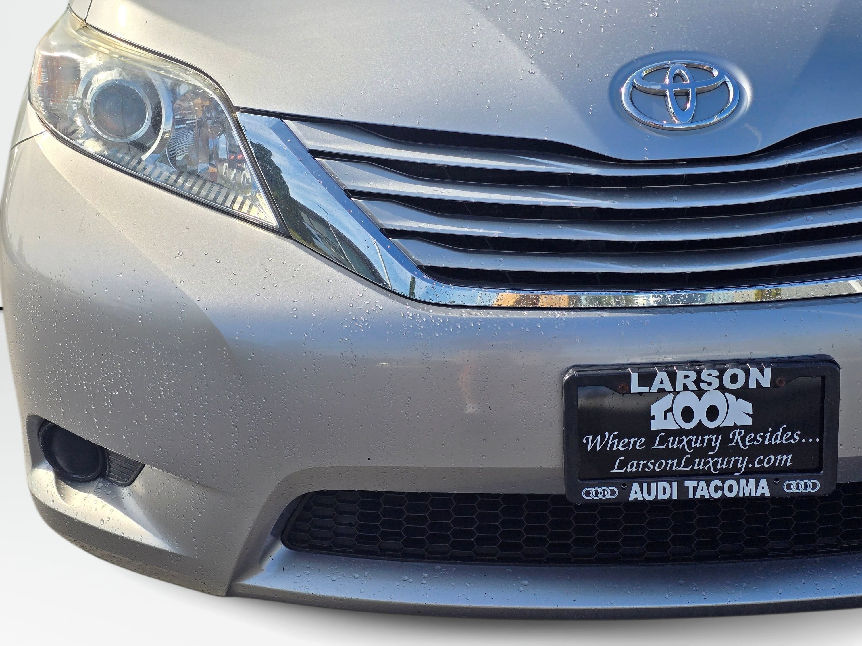 Used 2017 Toyota Sienna LE FWD image 27