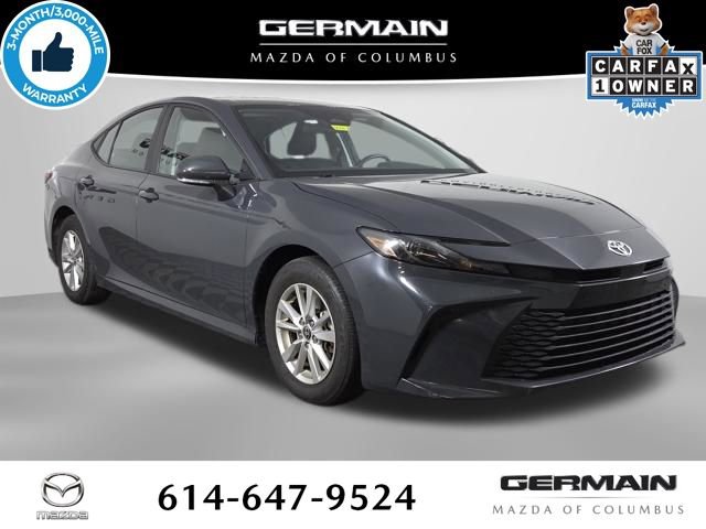 Used 2025 Toyota Camry LE image 5