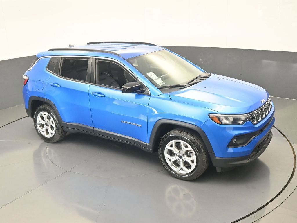 Used 2025 Jeep Compass Latitude AWD/4WD image 54