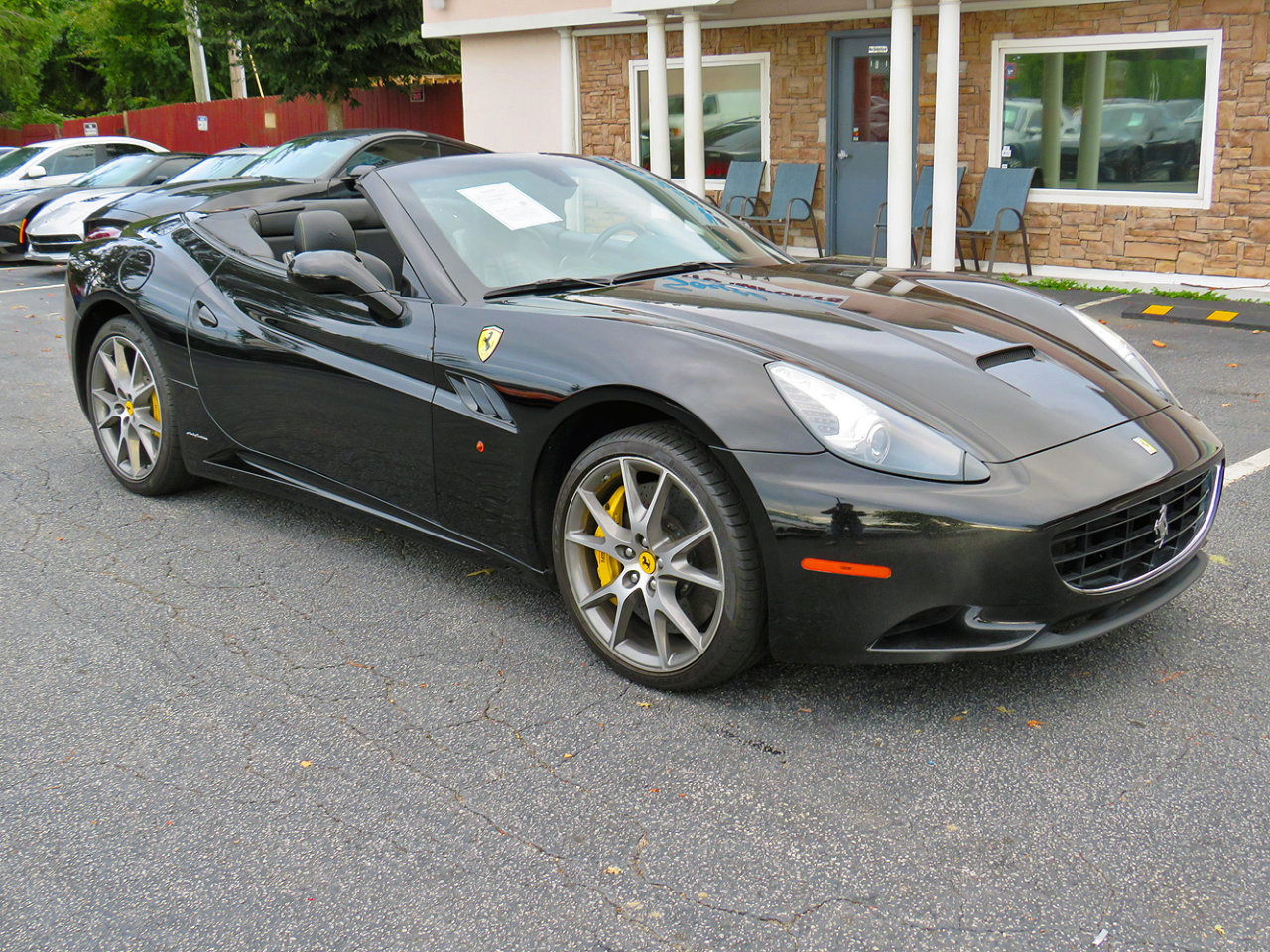 Used 2011 Ferrari California image 7