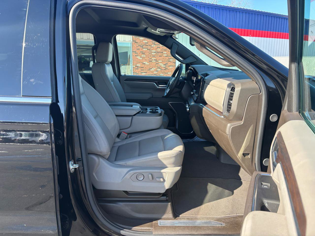 Used 2025 GMC Sierra 1500 SLT image 15