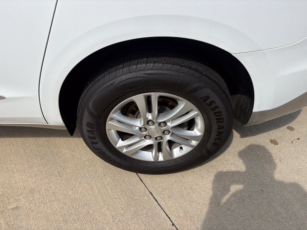 Used 2021 Buick Enclave Essence FWD image 47