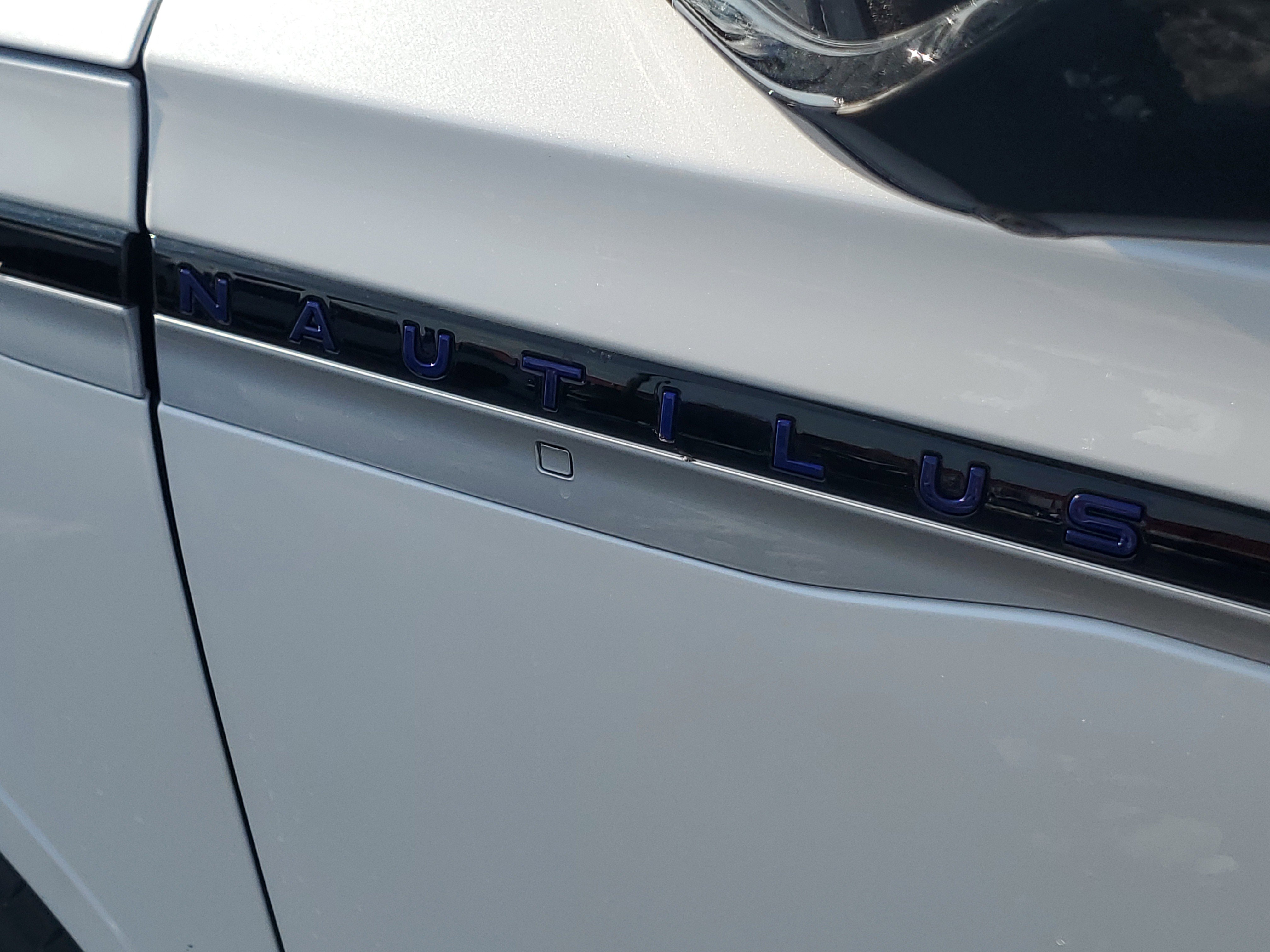 New 2026 Lincoln Nautilus Reserve image 7