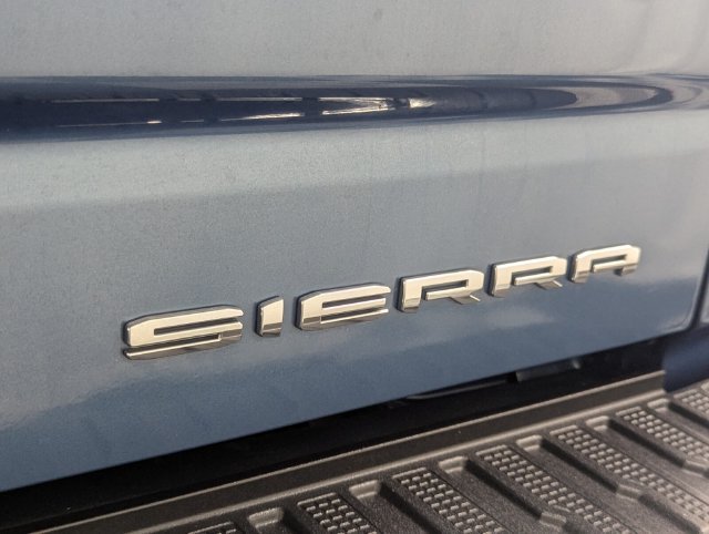 Used 2025 GMC Sierra 1500 Denali w/ Technology Package AWD/4WD image 9